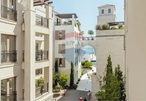 Prodaja, dvosoban stan, 118m², Porto Montenegro, Tivat - image 3