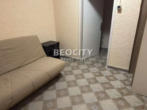 Izdavanje, četvorosoban stan, 120m², Centar, Novi Sad - image 8