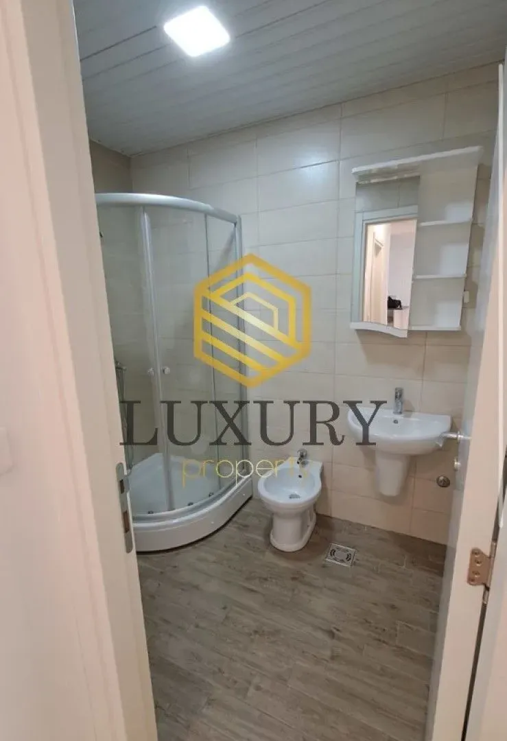Izdavanje, dvosoban stan, 65m², Zagorič, Podgorica