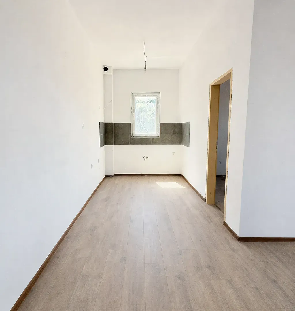 Prodaja, dvosoban stan, 55m², Petrovac, Budva