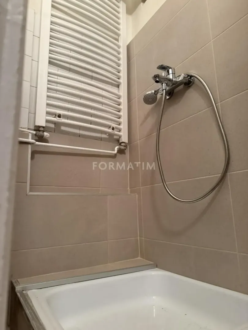 Izdavanje, dvosoban stan, 68m², Hadzipopovac, Palilula Sve Podlokacije