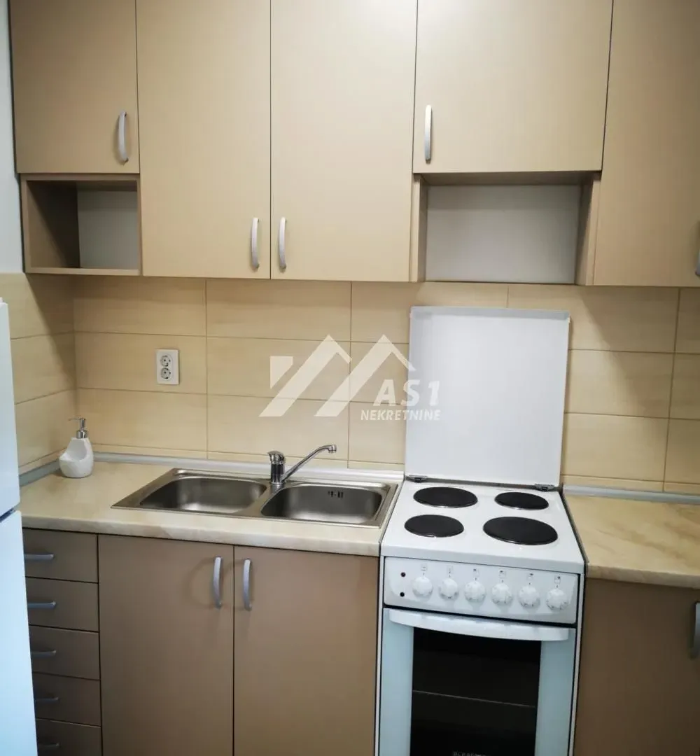 Izdavanje, jednosoban stan, 32m², Telep, Novi Sad Sve Podlokacije
