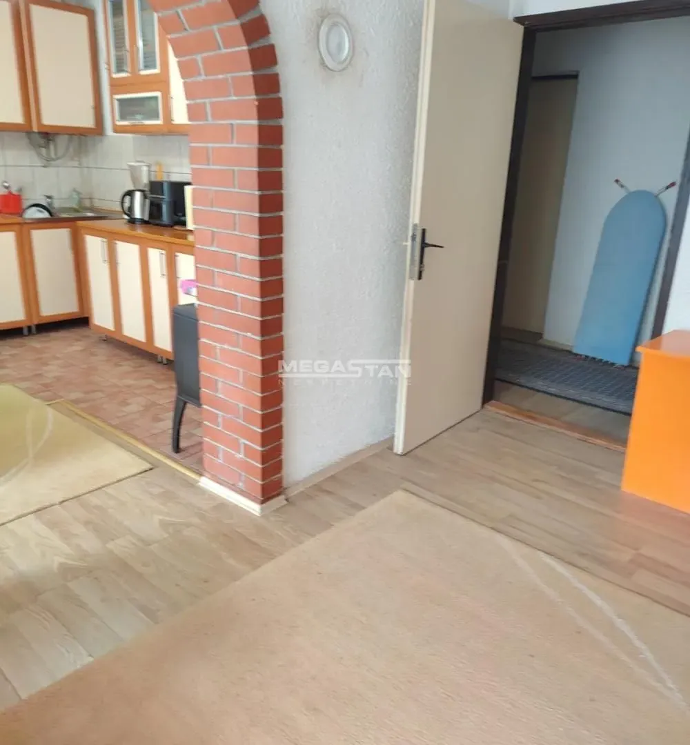 Sale, house, 111m², Granice, Mladenovac