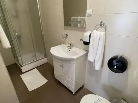 Rent, two bedroom apartment, 129m², Šušanj, Bar - image 3