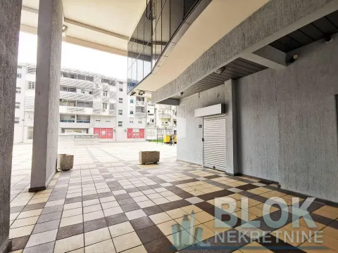 Izdavanje, trosoban stan, 87m², Preko Morače, Podgorica - image 4