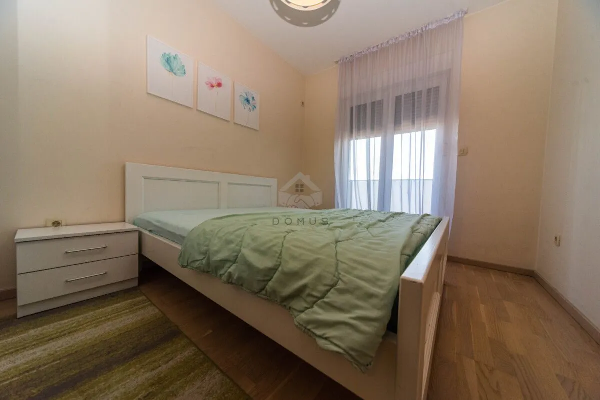Izdavanje, jednosoban stan, 49m², City Kvart, Podgorica