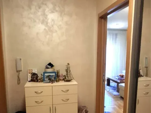 Prodaja, dvosoban stan, 67m², Stari Aerodrom, Podgorica - image 3