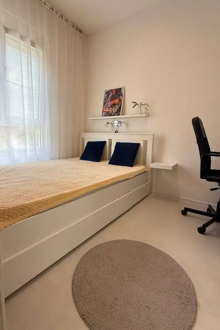 Izdavanje, jednosoban stan, 24m², Lazi, Budva