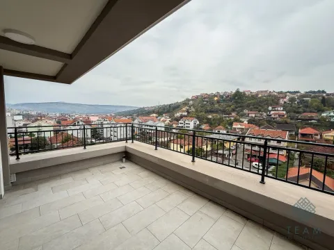 Izdavanje, trosoban stan, 163m², Preko Morače, Podgorica - image 17