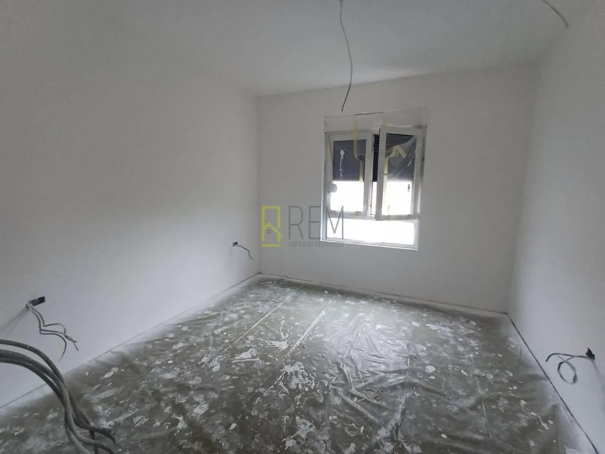 Prodaja, jednosoban stan, 55m², Momišići, Podgorica