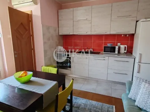 Izdavanje, trosoban stan, 95m², Savski Trg, Beograd - image 7