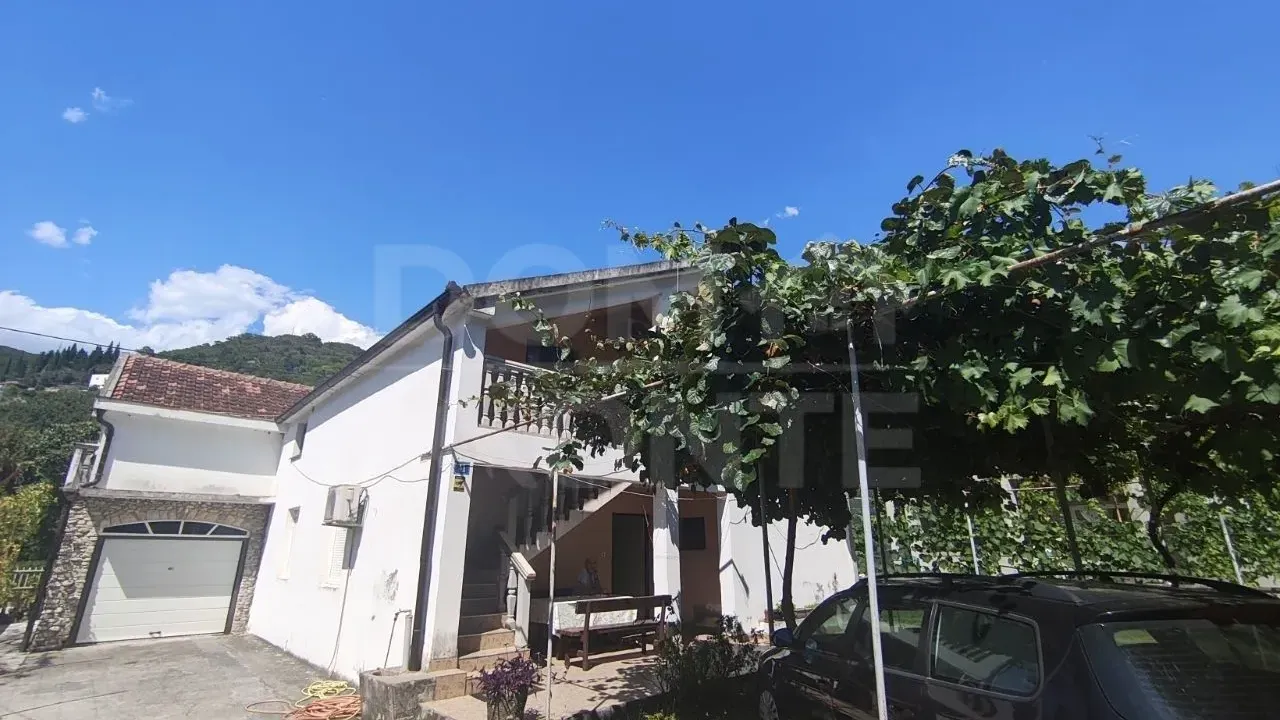 Rent, two bedroom apartment, 100m², Tivat, Crna Gora
