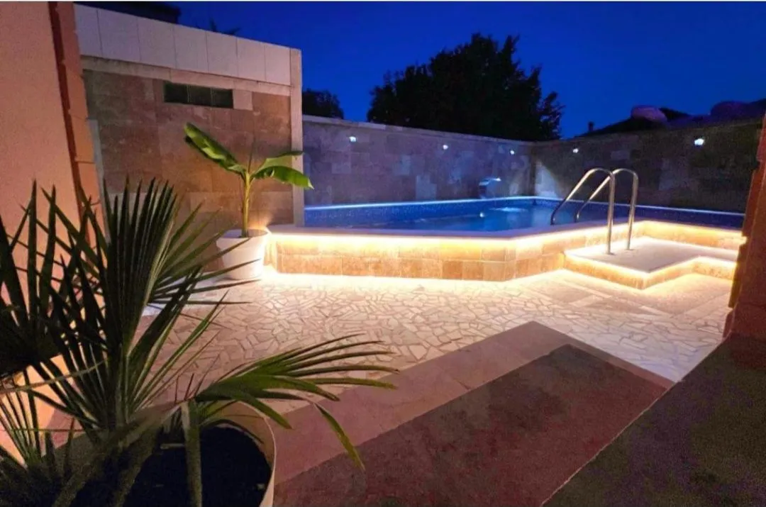 Sale, hospitality venue, 400m², Lastva Grbaljska, Kotor