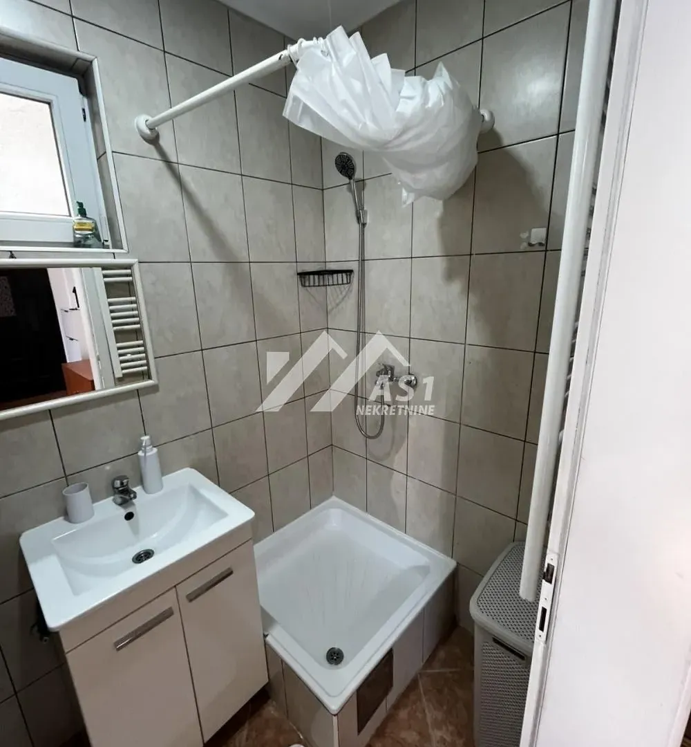 Rent, two bedroom apartment, 60m², Stari grad, Novi Sad