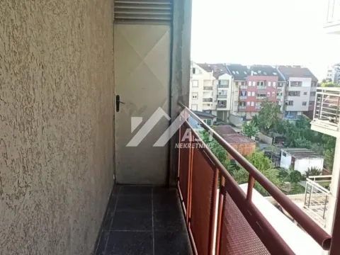 Izdavanje, jednosoban stan, 42m², Grbavica, Novi Sad Sve Podlokacije - image 7