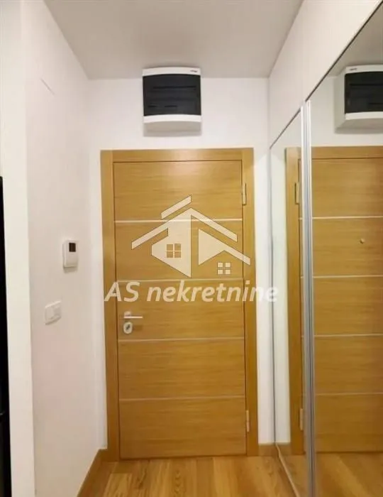 Izdavanje, dvosoban stan, 54m², Novi Beograd Blok 65, Novi Beograd Sve Podlokacije