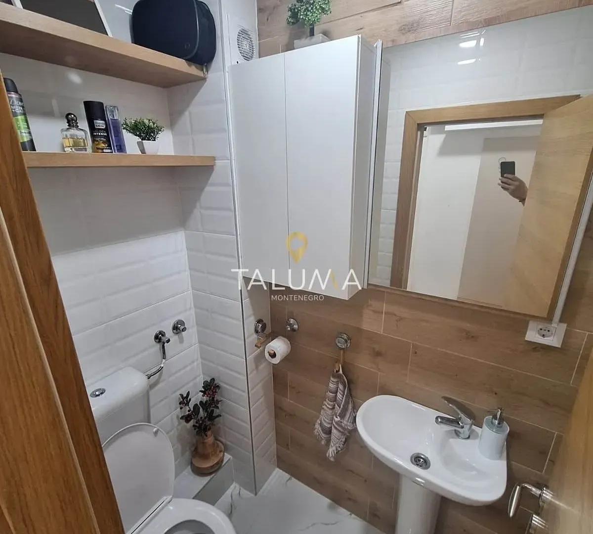 Prodaja, trosoban stan, 89m², Centar, Podgorica