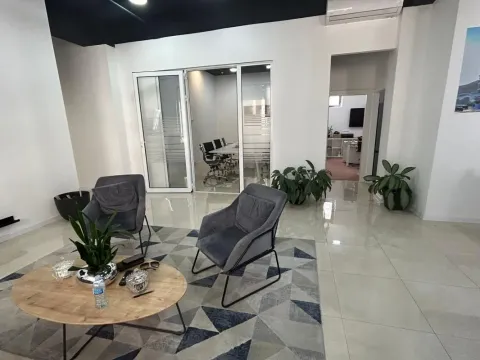 Rent, office space, 140m², Bar, Crna Gora - image 3