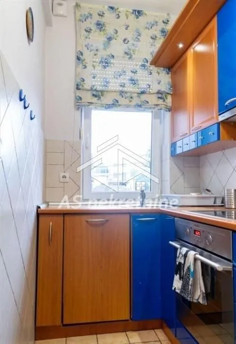 Rent, two bedroom apartment, 52m², Savski Venac, Beograd