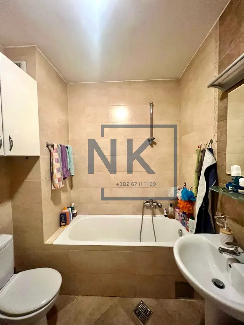 Prodaja, dvosoban stan, 70m², Stari Aerodrom, Podgorica