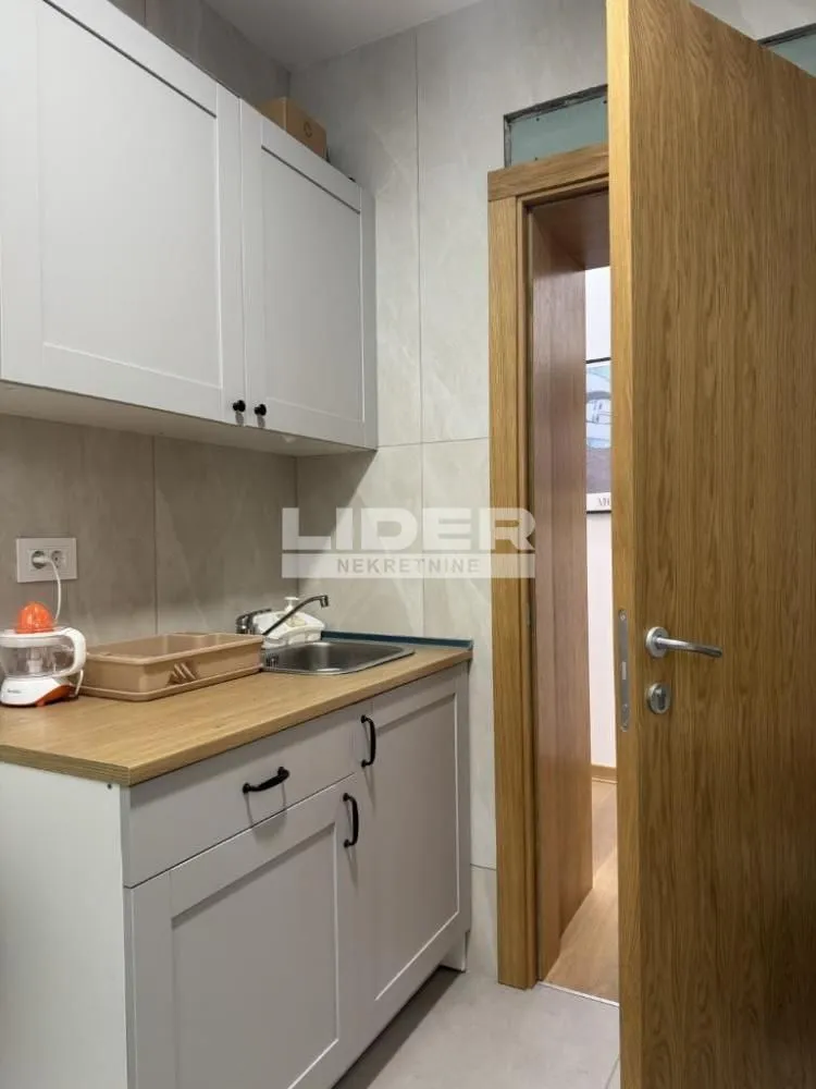 Rent, office space, 60m², Savski Venac, Beograd