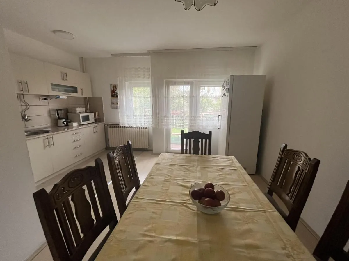 Prodaja, četvorosoban stan, 120m², Strelište, Jagodina
