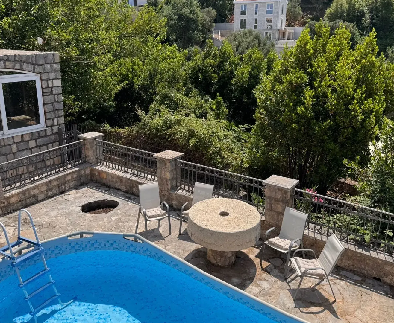 Sale, house, 300m², Reževići, Budva