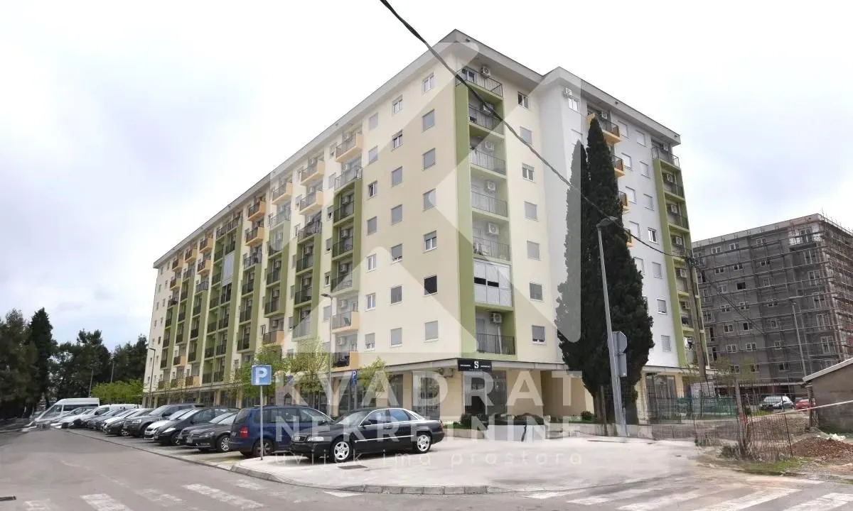 Rent, one bedroom apartment, 42m², Pobrežje, Podgorica