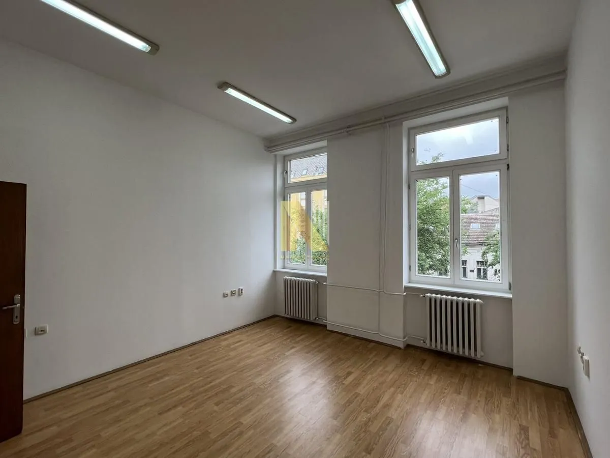 Rent, office space, 242m², Centar, Novi Sad