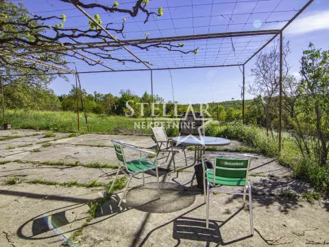 Izdavanje, kuća, 140m², Piperi, Podgorica - image 4