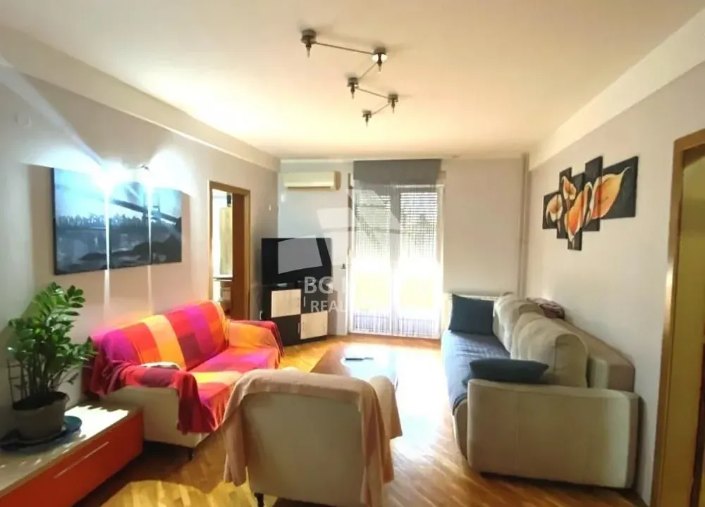Rent, two bedroom apartment, 85m², Zemun Centar, Zemun Sve Podlokacije