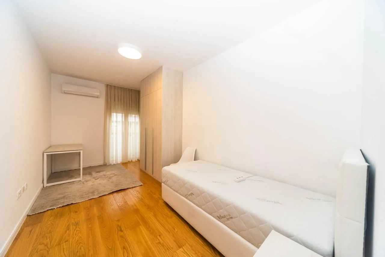 Rent, apartment, 70m², Central Point, Podgorica
