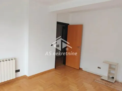 Sale, apartment, 207m², Kalenić Pijaca, Vračar Sve Podlokacije - image 21