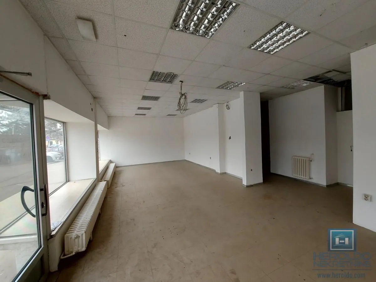Rent, office space, 98m², Pijaca, Jagodina