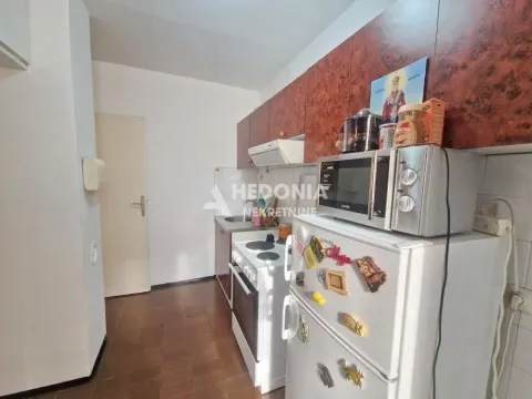 Prodaja, trosoban stan, 102m², Čukarica, Beograd - image 7