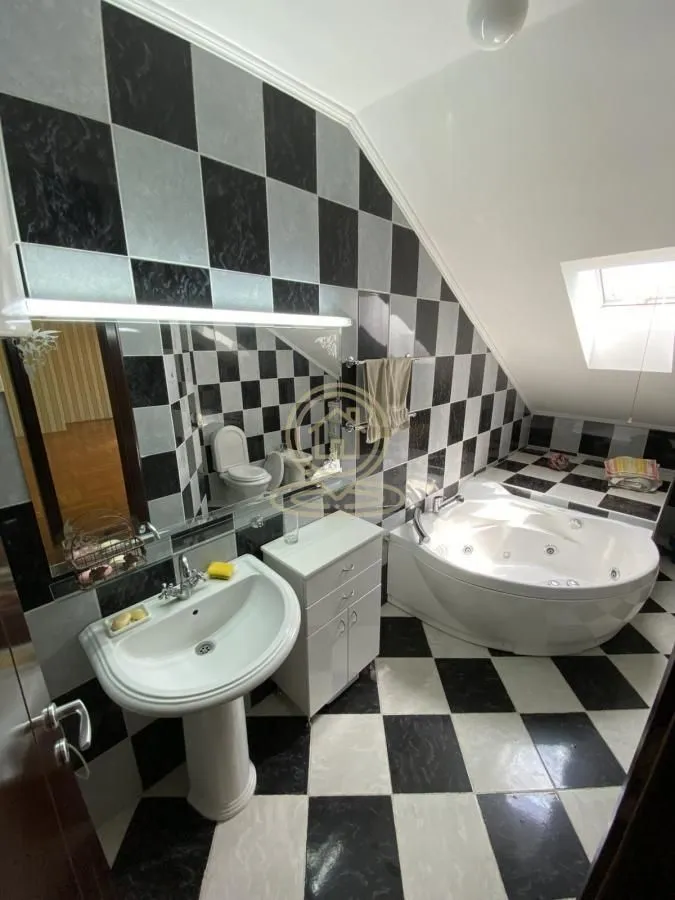 Prodaja, trosoban stan, 100m², Sajmište, Novi Sad