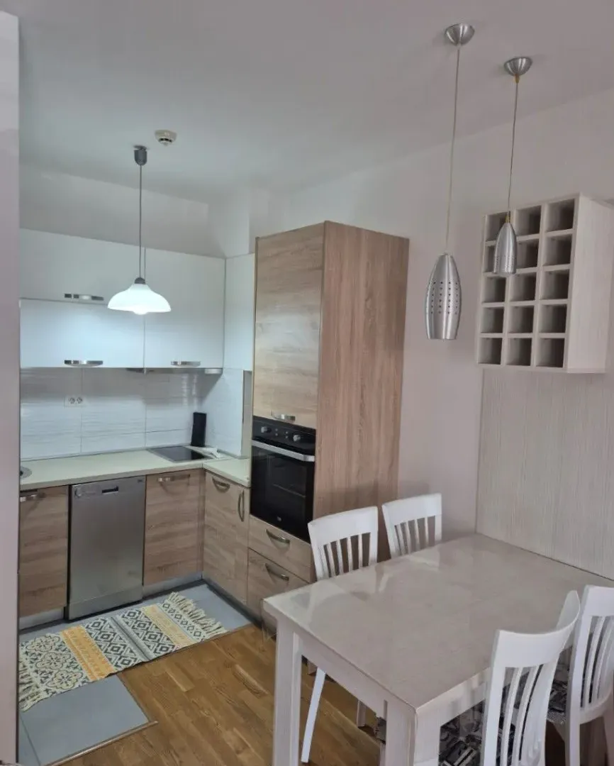 Izdavanje, jednosoban stan, 45m², City Kvart, Podgorica