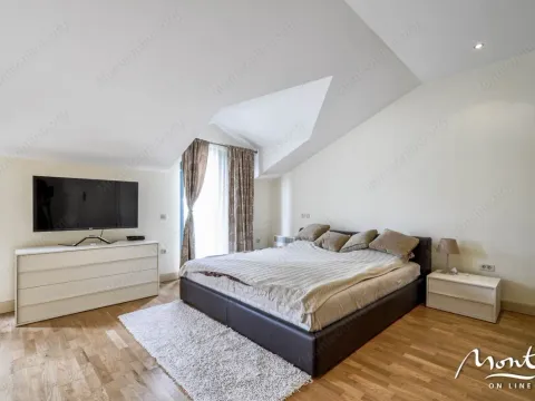 Prodaja, kuća, 170m², Budva, Crna Gora - image 22