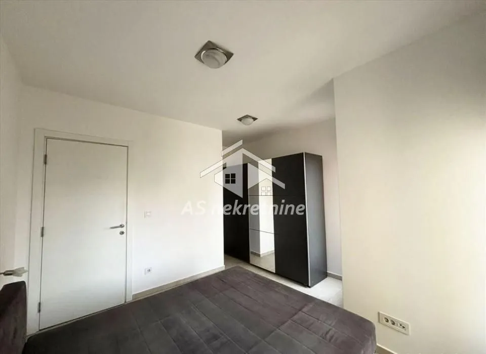 Rent, apartment, 55m², Južni Bulevar, Vračar Sve Podlokacije