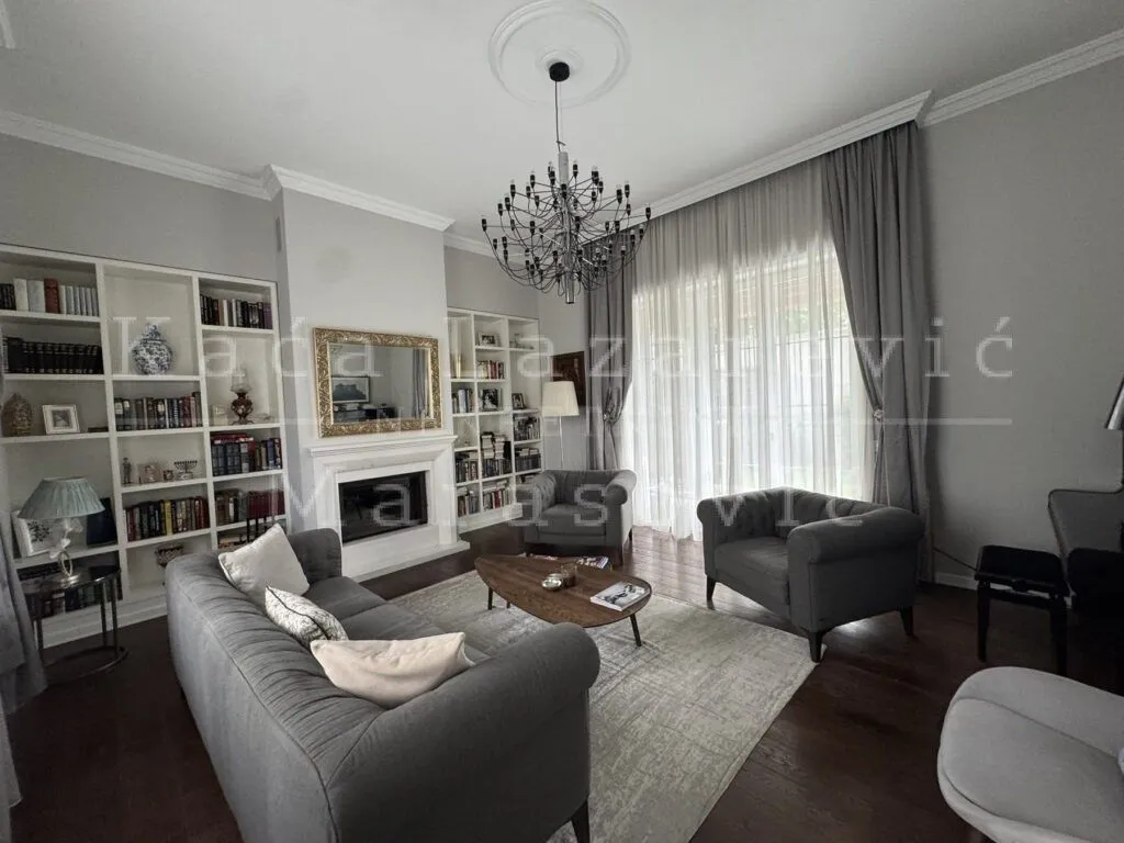 Prodaja, kuća, 275m², Zvezdara Sve Podlokacije, Beograd