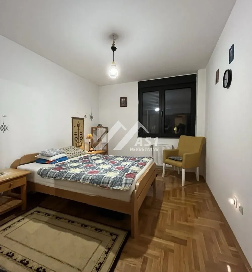 Izdavanje, dvosoban stan, 52m², Grbavica, Novi Sad Sve Podlokacije