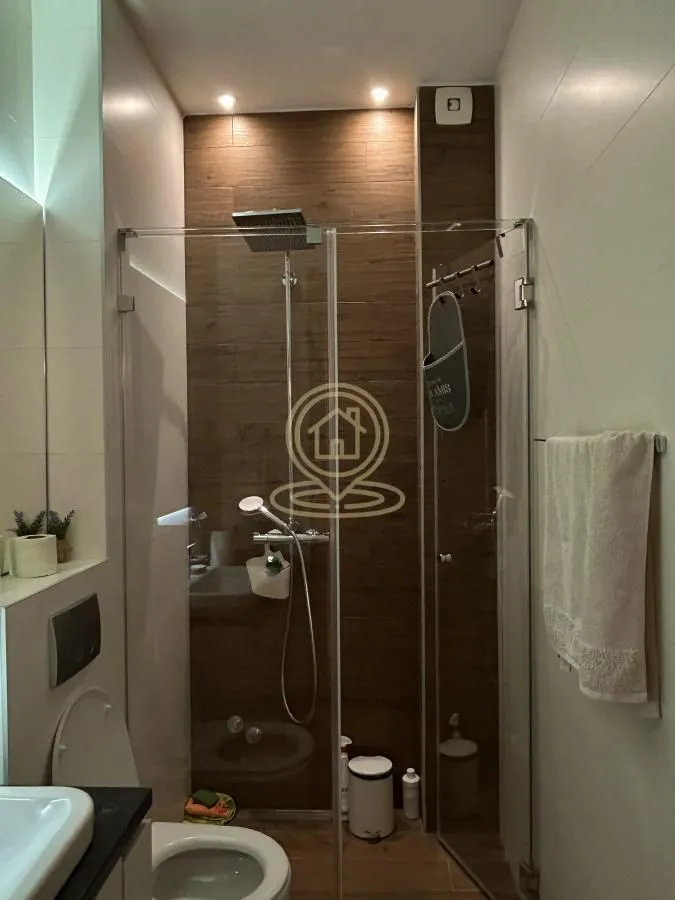 Izdavanje, dvosoban stan, 40m², Grbavica, Novi Sad Sve Podlokacije
