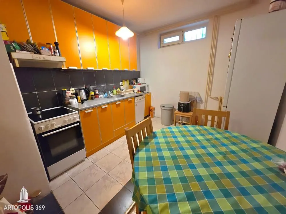 Prodaja, trosoban stan, 67m², Zvezdara Sve Podlokacije, Beograd