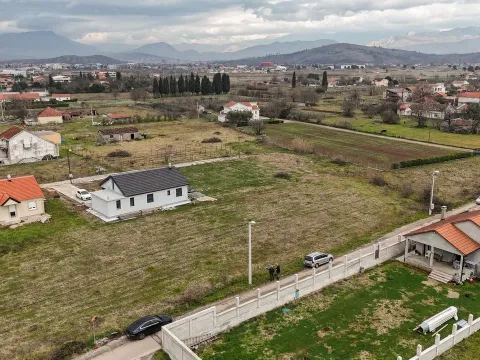 Prodaja, plac, 690m², Kokoti, Podgorica - image 3