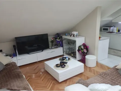 Prodaja, trosoban stan, 82m², Durlan, Niš - image 18