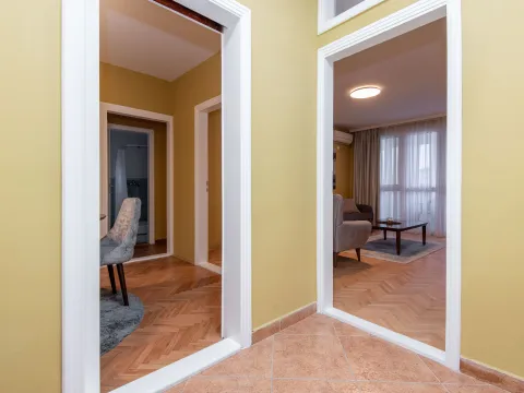 Sale, one bedroom apartment, 62m², Makedonsko naselje, Bar - image 11