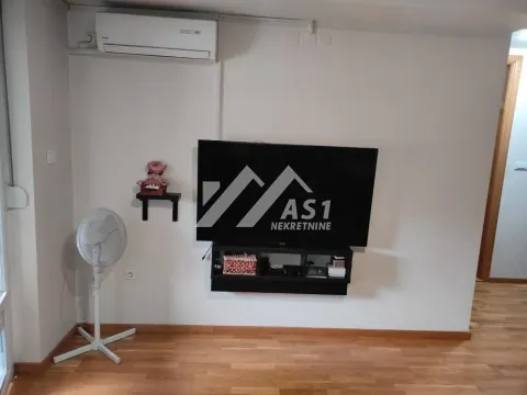 Izdavanje, jednosoban stan, 42m², Grbavica, Novi Sad Sve Podlokacije - image 2