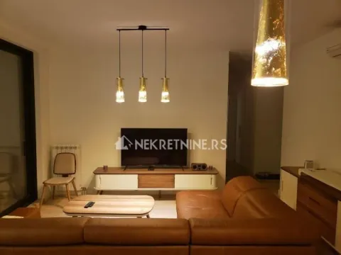 Izdavanje, trosoban stan, 85m², Savski Venac, Beograd - image 6