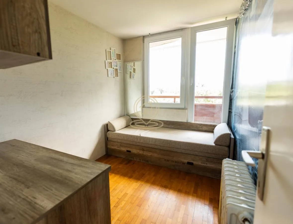 Izdavanje, četvorosoban stan, 90m², Novi Beograd Blok 19, Novi Beograd Sve Podlokacije