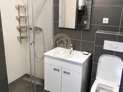 Izdavanje, dvosoban stan, 61m², Kluz, Zvezdara Sve Podlokacije - image 10